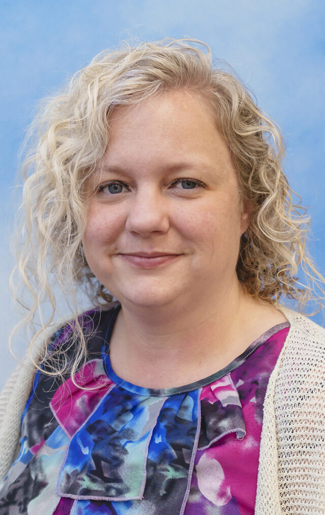 The Wright Center for Community Health promotes Garvin to Healthy MOMS