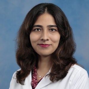 Internal medicine resident Dr Neha Aamer's headshot